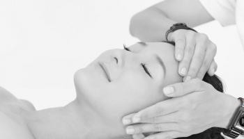 Comment remédier au relâchement cutané et au vieillissement de la peau ?